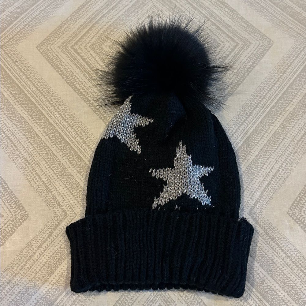 Linda Richards Black Knit Cozy Chic Winter Hat Silver Stars with Real Fur Pom